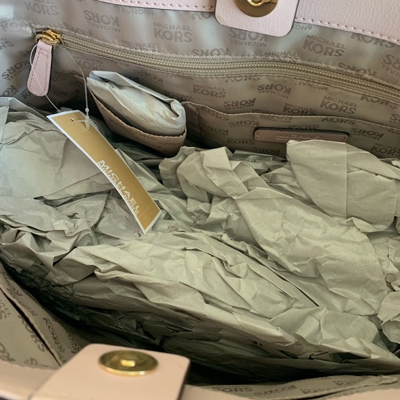 NWT Michael Kors Tote - Picture 7 of 8